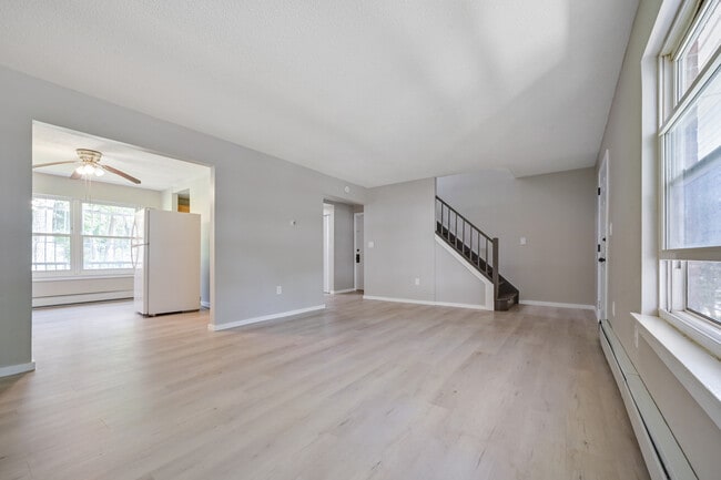 234-240 Mather St, Hartford, CT 06112
