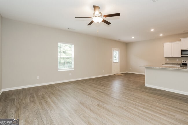 Photo - 518 Firethorn Ct