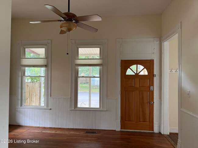 Photo - 611 Cooper St
