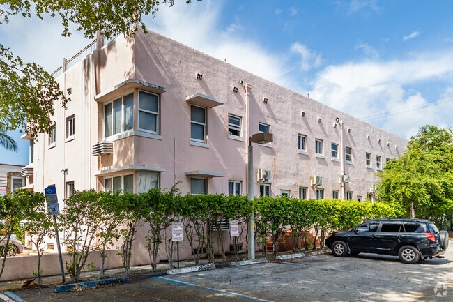 14-Unit Multifamily Building