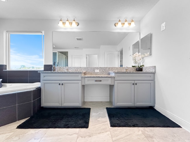 Photo - 9714 Provencal Ave