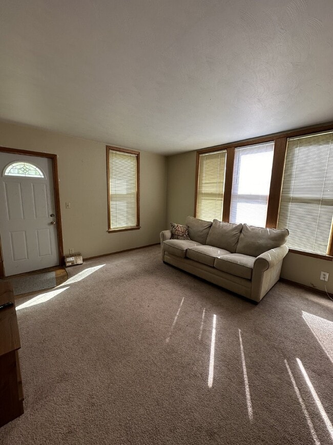 Photo - Exciting 3 Bed 1 Bath near UWEC!
