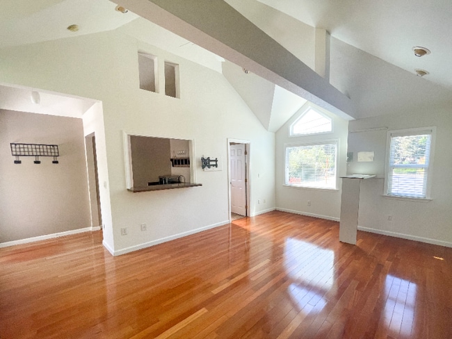 Photo - 170 Bales Dr