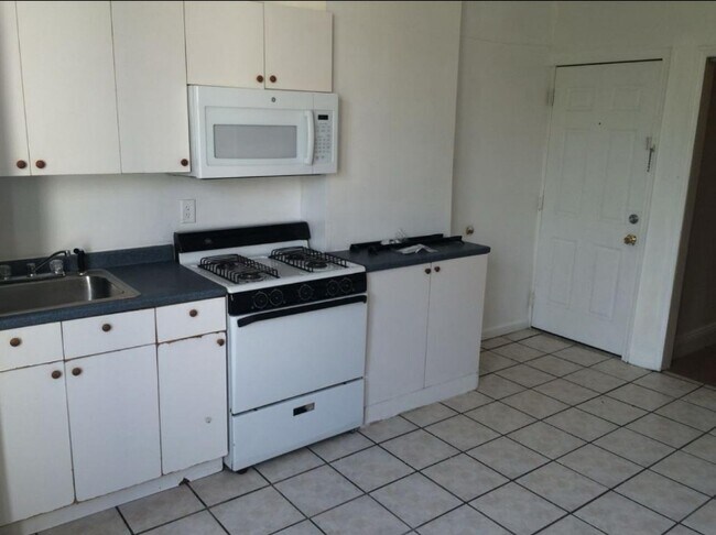 Photo - 326 E Westfield Ave House