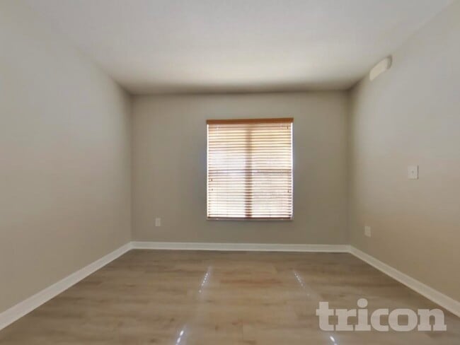 Photo - 321 Black Springs Ln