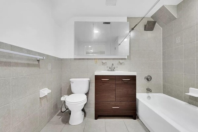 Photo - 19-19 24th Ave