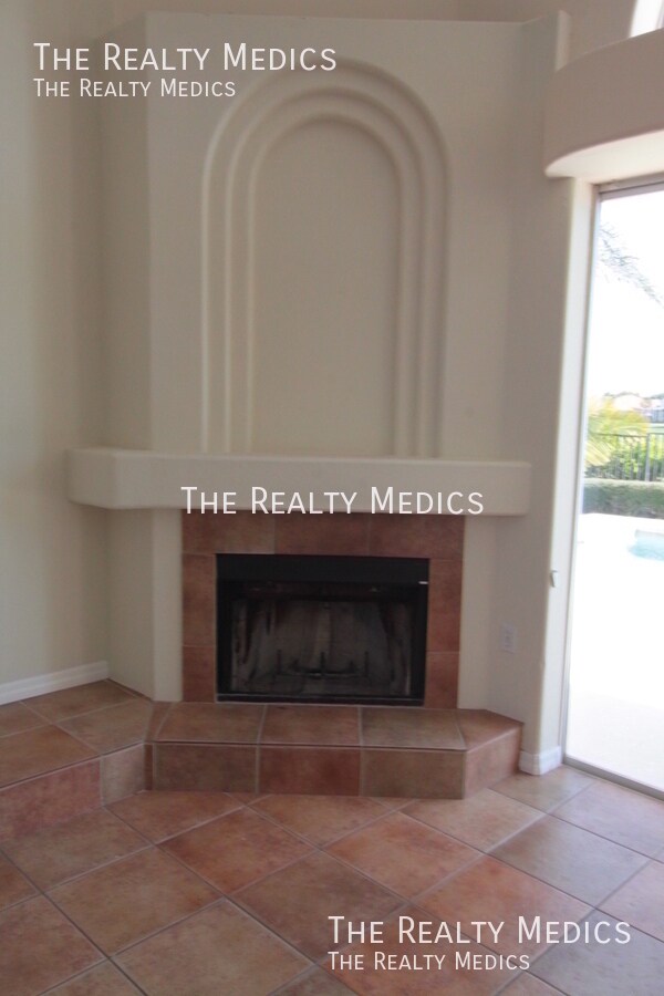Photo - 2521 Roat Dr