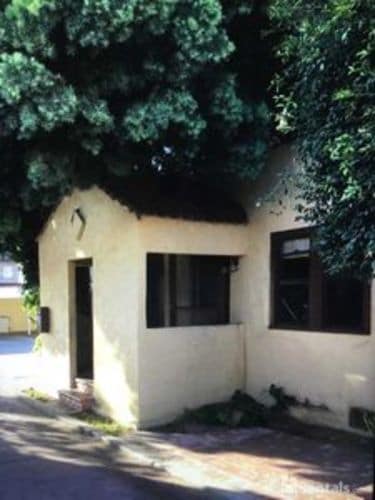 Building Photo - 5031 Bakman Ave