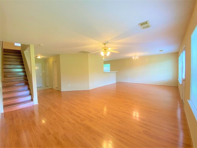 Photo - 8026 Golf Green Cir