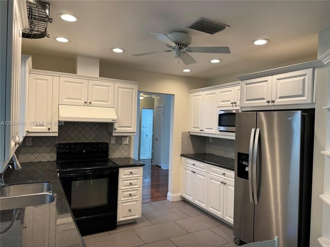Photo - 1660 NW 42nd St