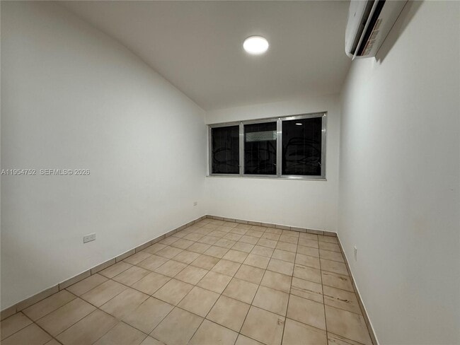 Photo - 435 NW 44th Ave Unit E