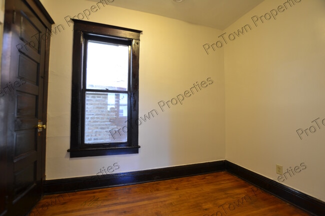 Photo - 835 N Broadway St Unit #2