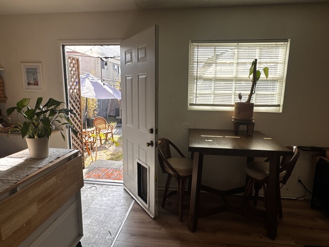 Photo - 6704 Nagle Ave Unit 1