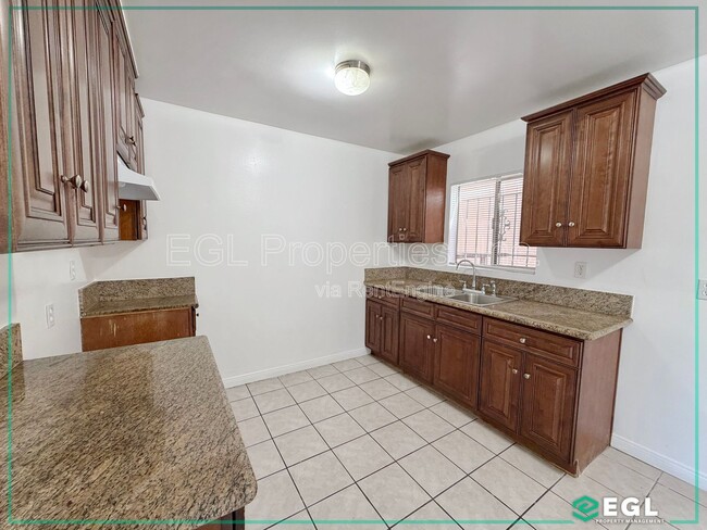 Photo - 126 Jullien St Unit 2