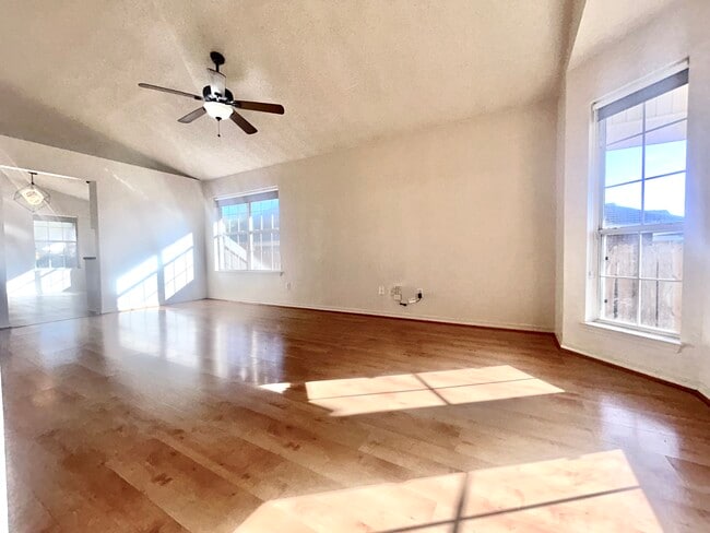 Photo - 1404 Greystone Dr Casa