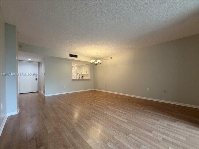 Photo - 8015 SW 107th Ave Unit 203