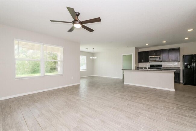 Photo - 327 Tierra Verde Way