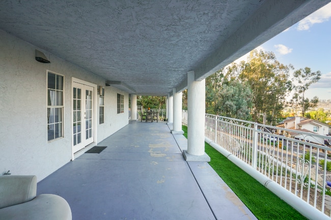 Photo - 571 Tilling Way