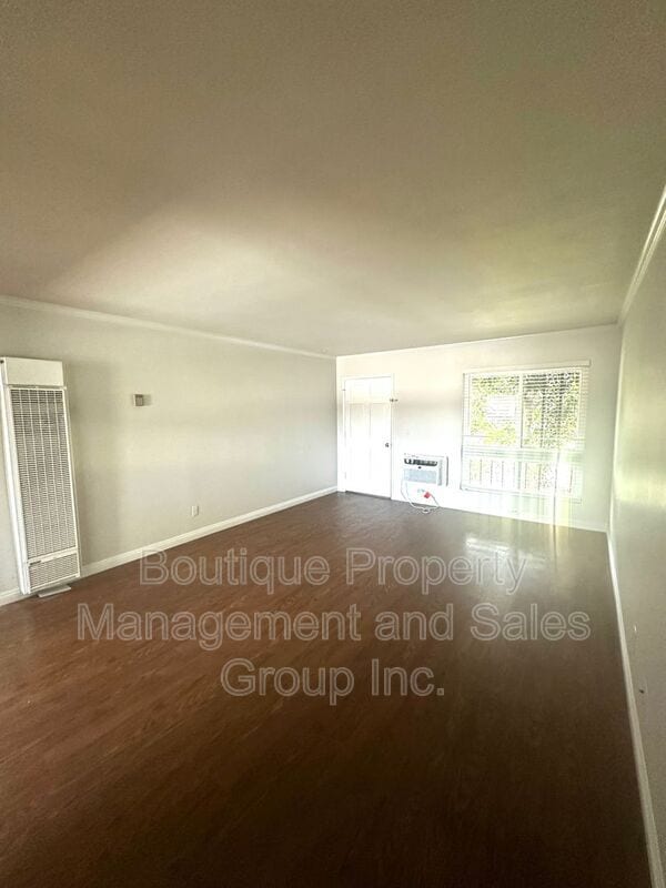 Photo - 660 S Glassell St