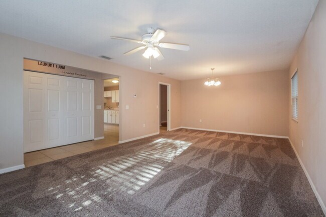 Photo - 4652 Ardale St