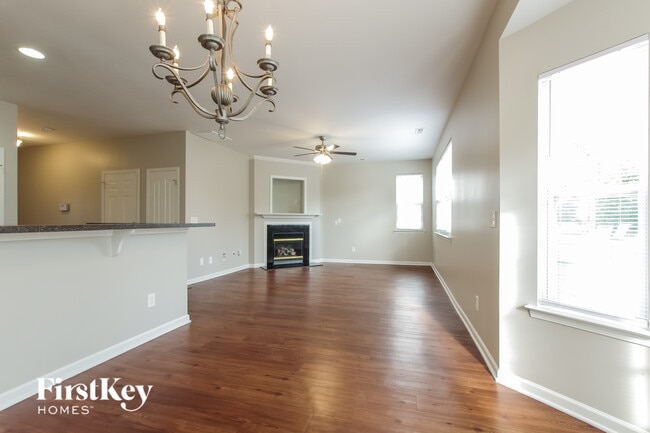 Photo - 16808 Kettlewell Ln