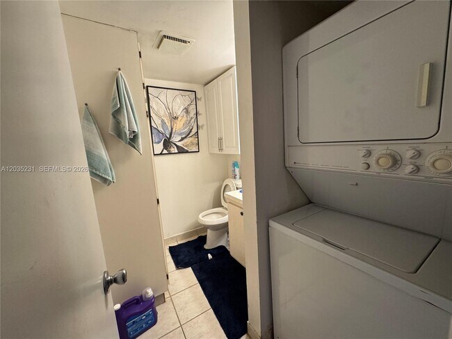 Photo - 5570 NW 44th St Unit 408A