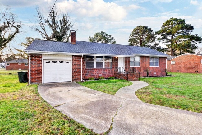 Photo - 10 Whipple Dr