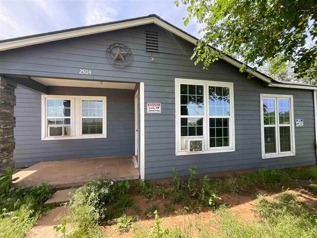 Building Photo - 2504 Jasper St Rental
