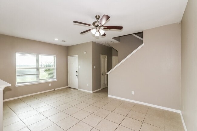 Photo - 339 Sea Breeze Dr