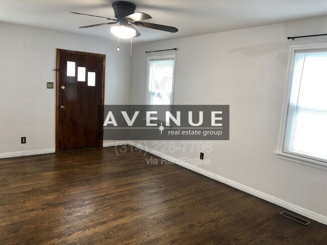 Photo - 5242 Parker Ave