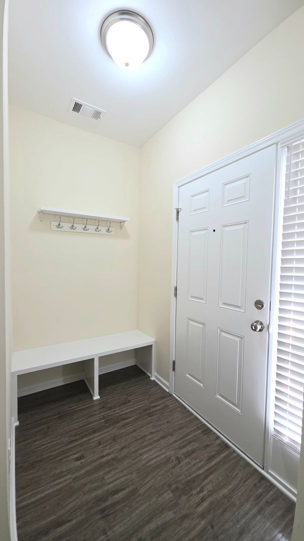 Photo - 3 Bedroom, 2.5 bath townhome in Creekside of Richmond Hill