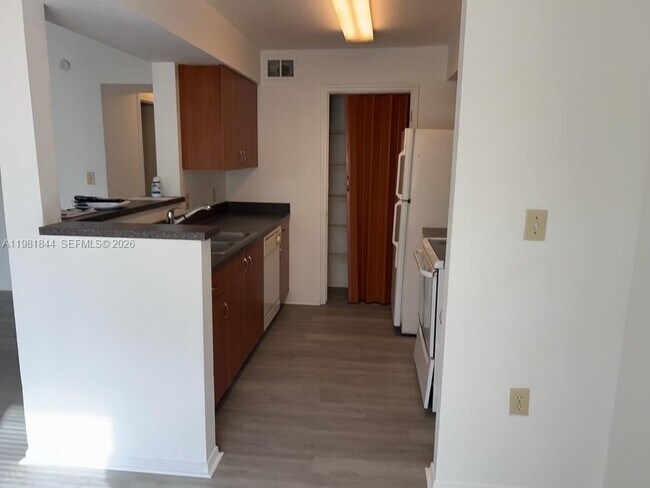 Photo - 2662 NW 33rd St Unit 2510