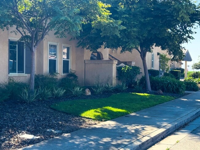 Photo - Seabreeze Apartment Homes - www.seabreezeapartmentslompoc.com Unit 2-106