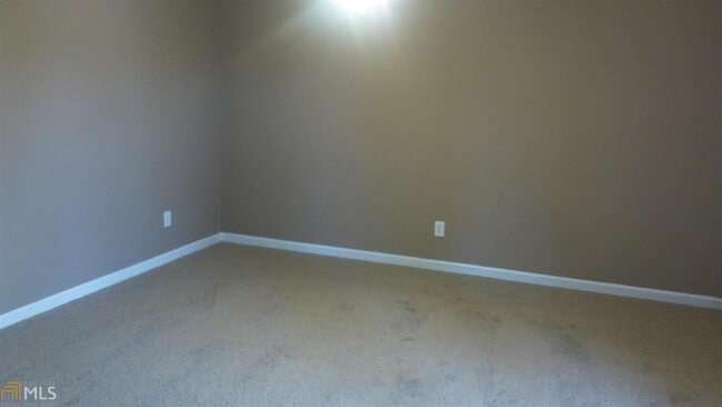 Photo - 1652 Hallmark Hills Dr