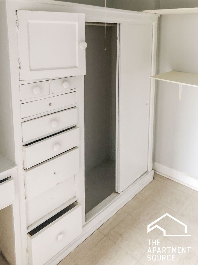 Photo - 540 W Briar Pl Unit 9D