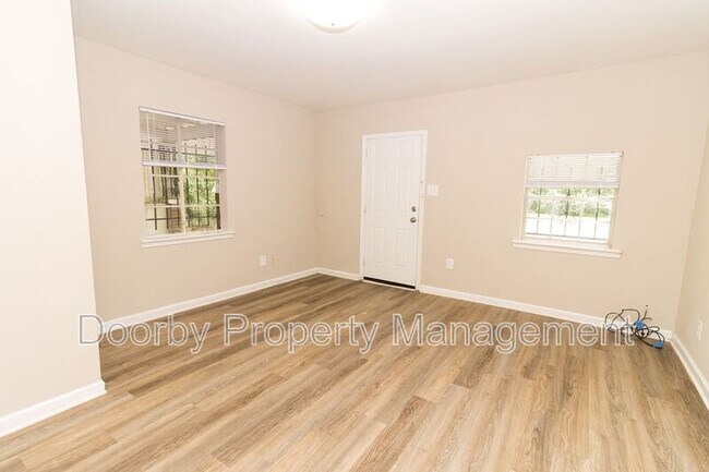 Photo - 417 N Hawthorne St Unit 421