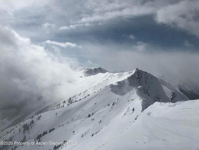 Building Photo - 0075 Prospector Rd Unit 8105-10