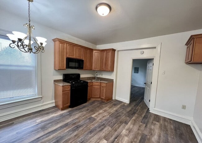Photo - 831 Walnut St Unit #1