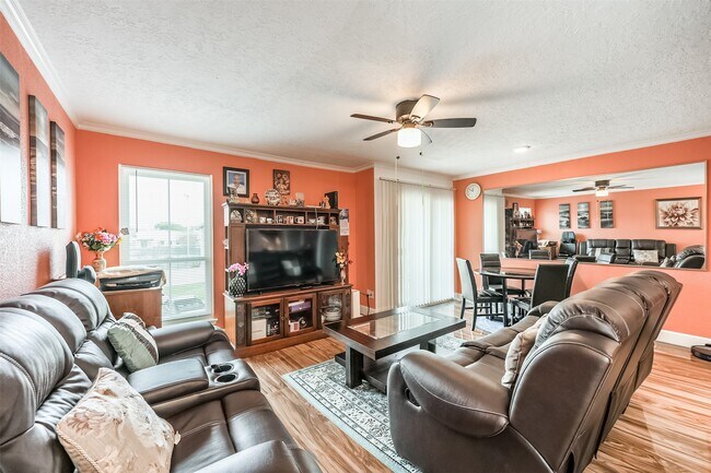 Photo - 3919 Fairmont Pkwy Unit 184