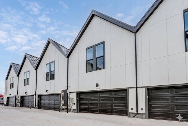 Photo - 5735 W 91st Pl