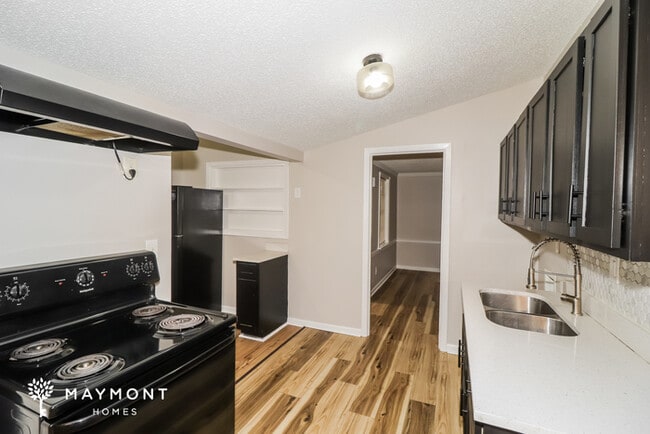 Photo - 3701 Kipling Ave