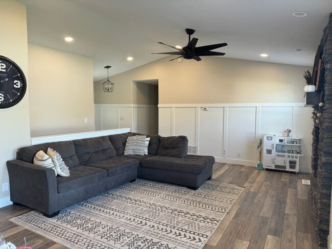 Photo - 1775 Brookview Dr