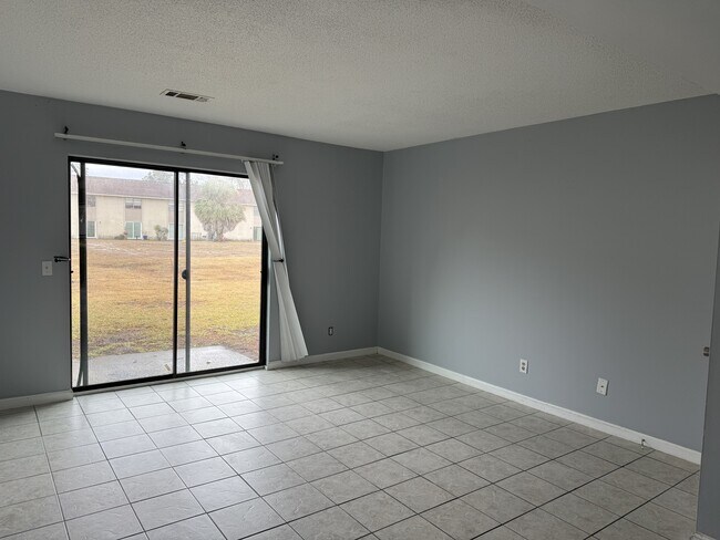 Photo - 901 Olmstead Dr