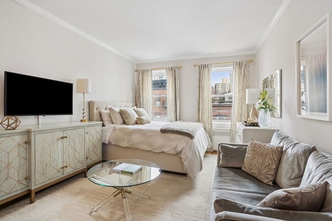 Building Photo - 330 E 83rd St