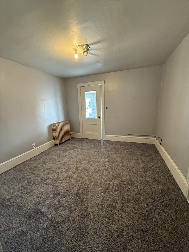 69 Willard St Unit 3