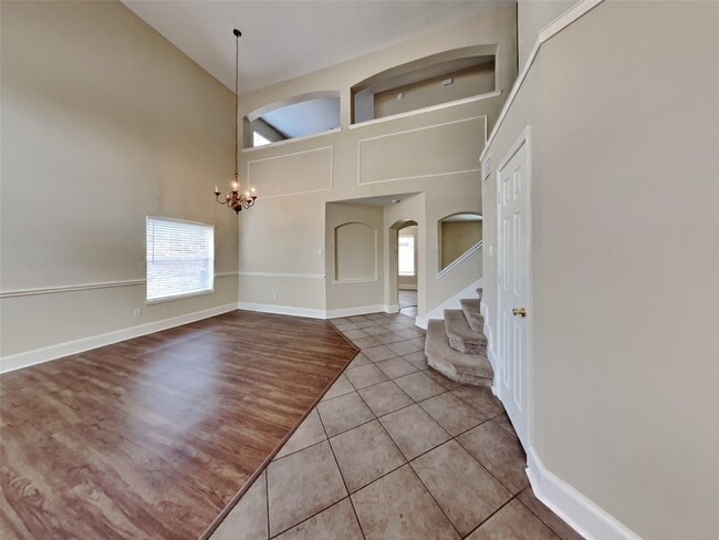 Photo - 20930 Grovedale Dr