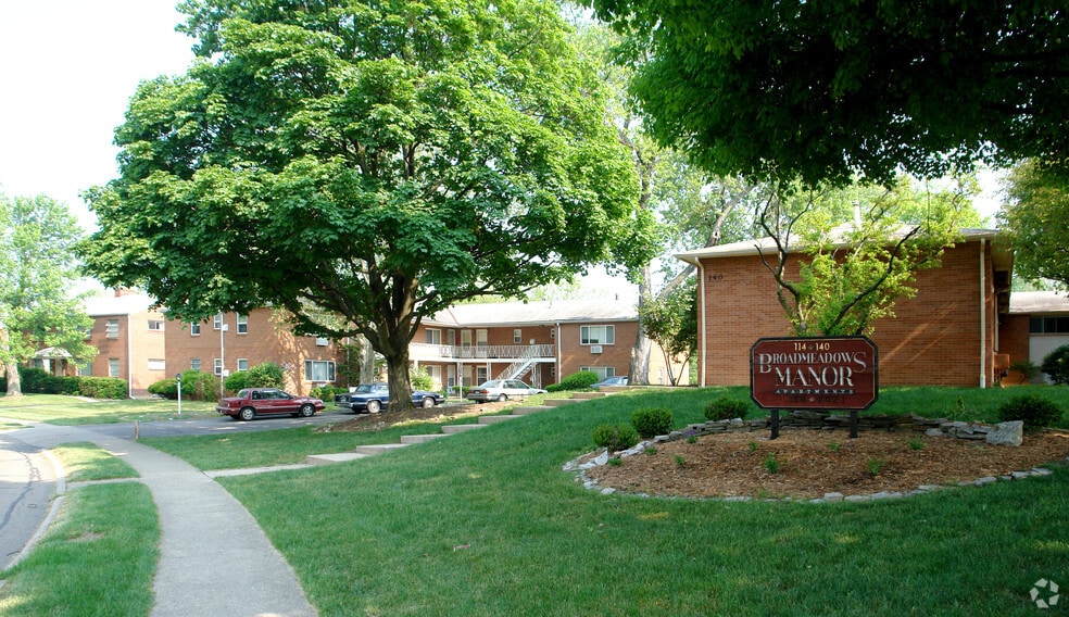 Broad Meadows Manor Apartments For Rent in Columbus, OH