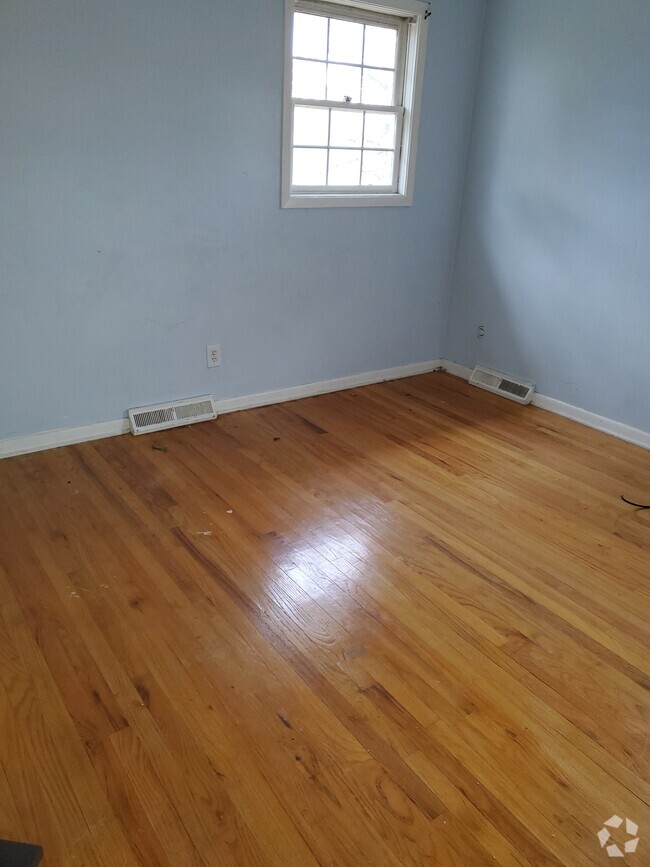 Building Photo - 15753 Broadway Ave Unit 1 Rental