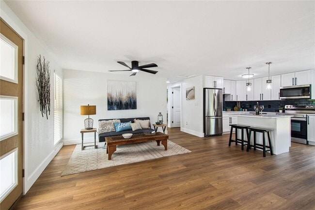 Photo - 1000 Hollywood Ave