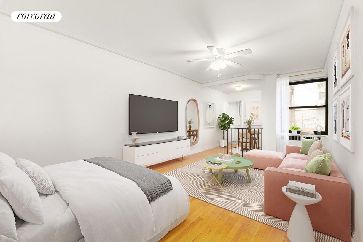 Photo - 222 E 35th St